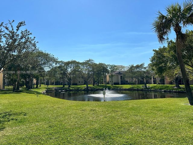 640 Cypress Club Way F12, Deerfield Beach, FL 33064