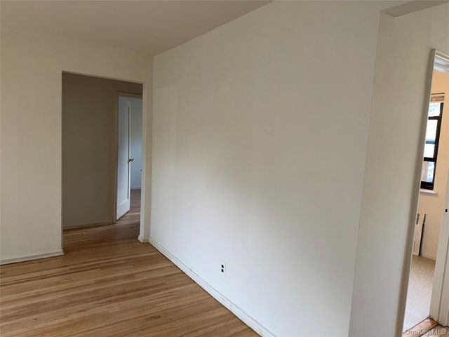 21 Lawrence Drive A, White Plains, NY 10603