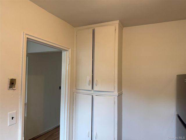 21 Lawrence Drive A, White Plains, NY 10603