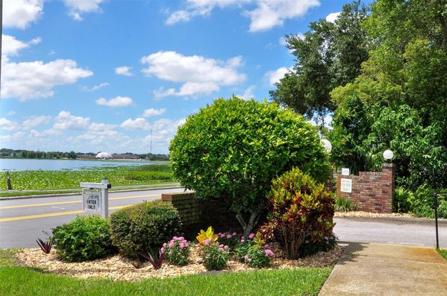 1600 W LAKE PARKER DRIVE B4, Lakeland, FL 33805