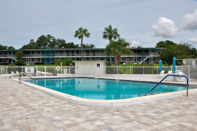 1600 W LAKE PARKER DRIVE B4, Lakeland, FL 33805