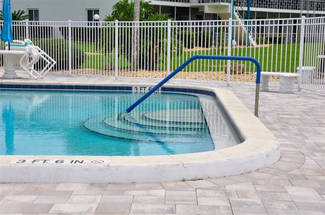 1600 W LAKE PARKER DRIVE B4, Lakeland, FL 33805