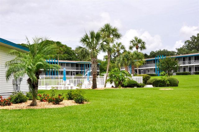1600 W LAKE PARKER DRIVE B4, Lakeland, FL 33805
