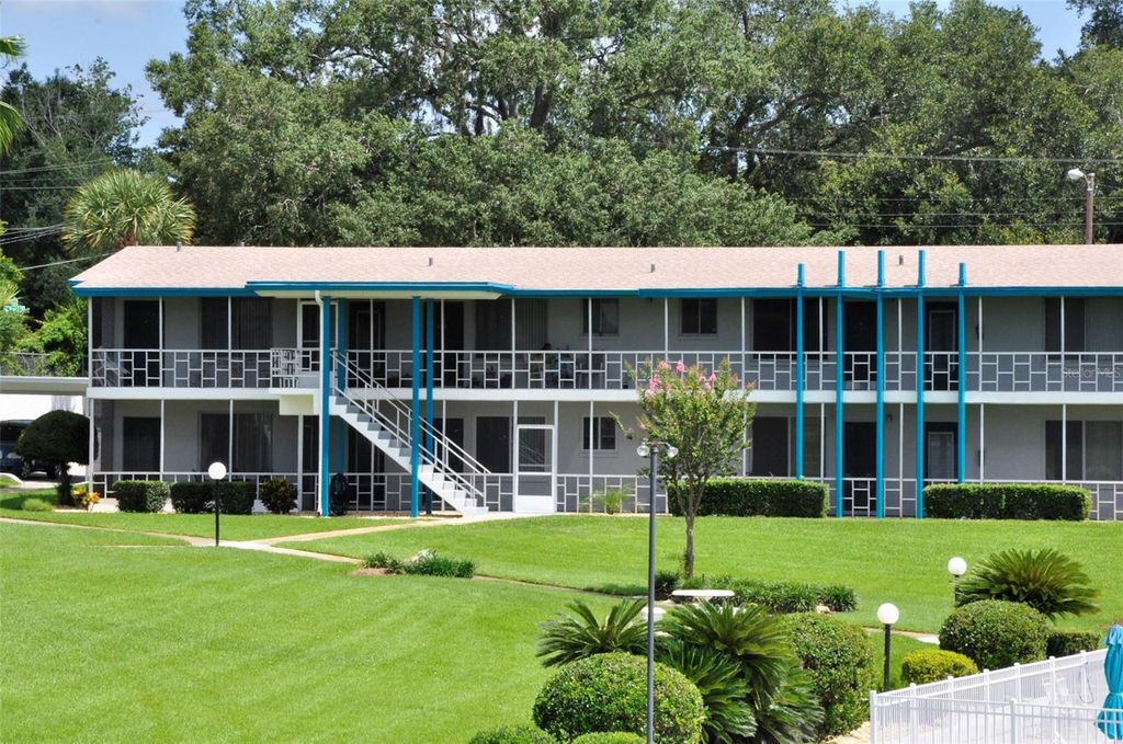 1600 W LAKE PARKER DRIVE B4, Lakeland, FL 33805