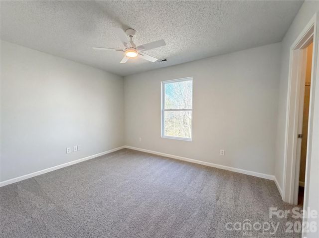 752 Ladino Lane, Clover, SC 29710