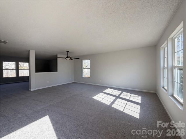 752 Ladino Lane, Clover, SC 29710