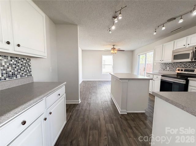 752 Ladino Lane, Clover, SC 29710