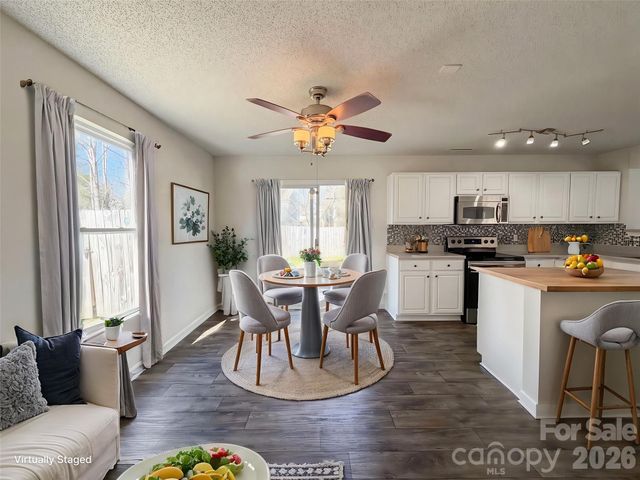 752 Ladino Lane, Clover, SC 29710