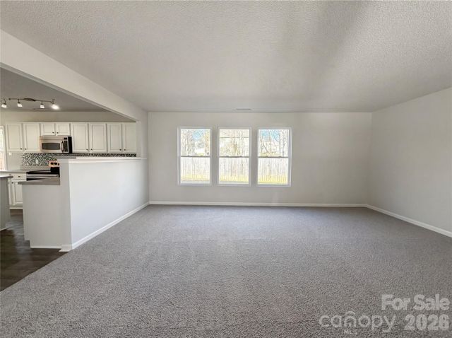 752 Ladino Lane, Clover, SC 29710