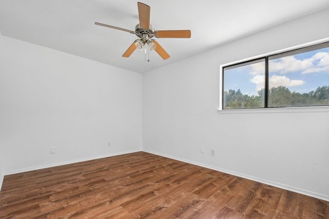 4202 Hudson Bend RD B, Austin, TX 78734