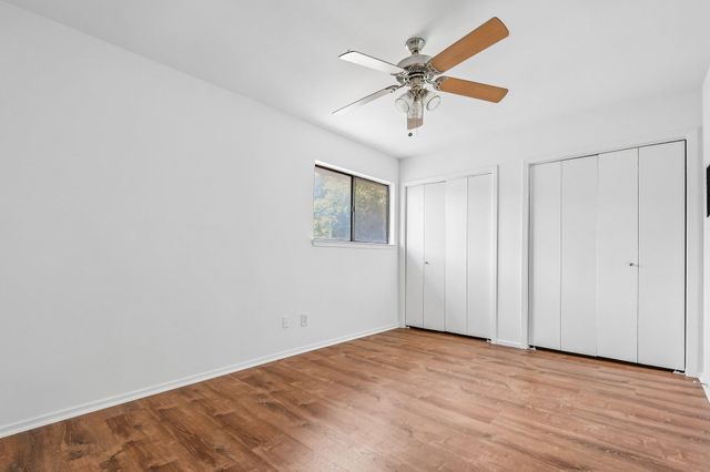 4202 Hudson Bend RD B, Austin, TX 78734