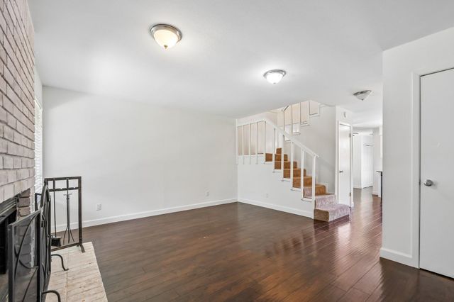 4202 Hudson Bend RD B, Austin, TX 78734