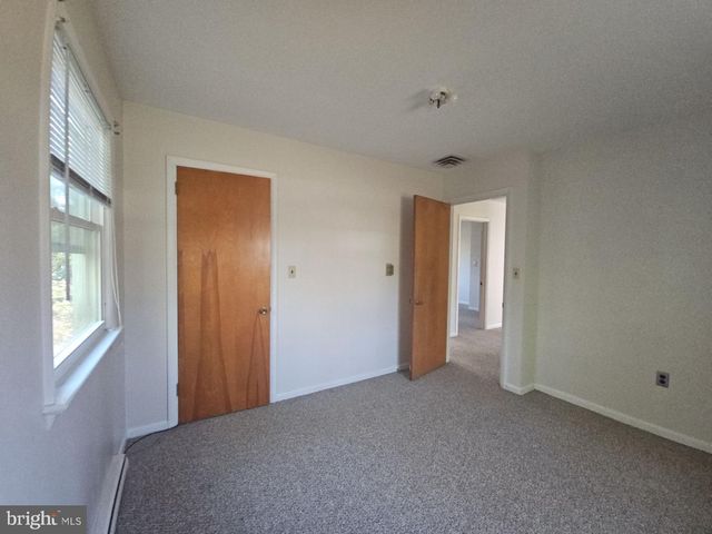 415 CARLTON AVE, Millville, NJ 08332