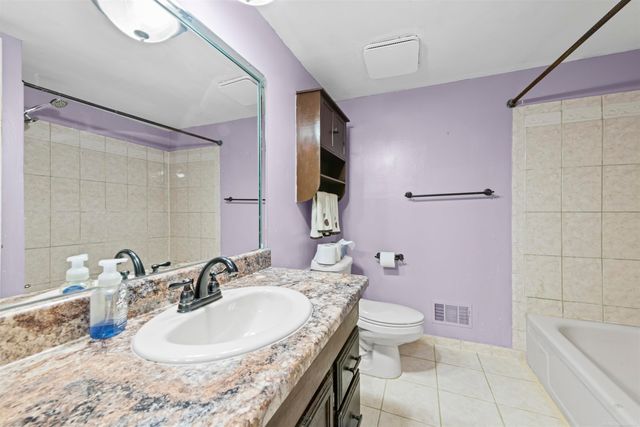 15025 Annapolis Drive, Sterling Heights, MI 48313