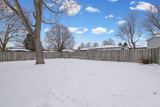 15025 Annapolis Drive, Sterling Heights, MI 48313