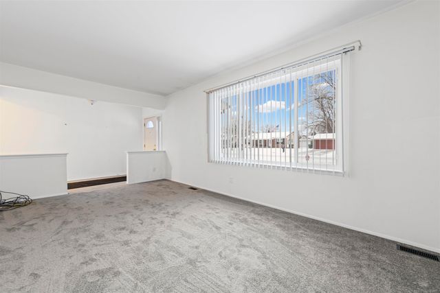 15025 Annapolis Drive, Sterling Heights, MI 48313