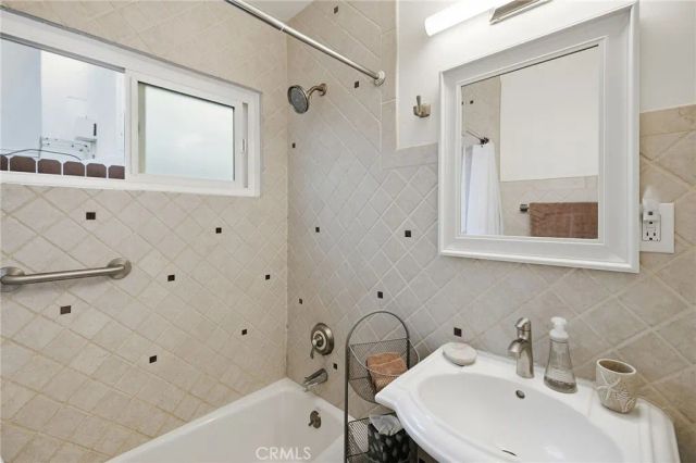 1719 Camino de la Costa C, Redondo Beach, CA 90277