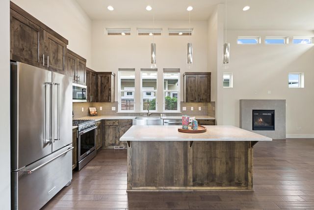 63367 NW Clearstone Drive, Bend, OR 97703