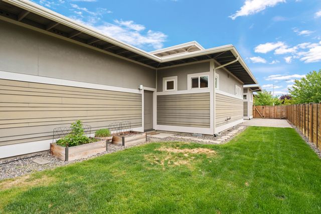63367 NW Clearstone Drive, Bend, OR 97703