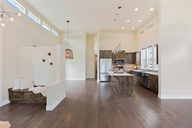 63367 NW Clearstone Drive, Bend, OR 97703