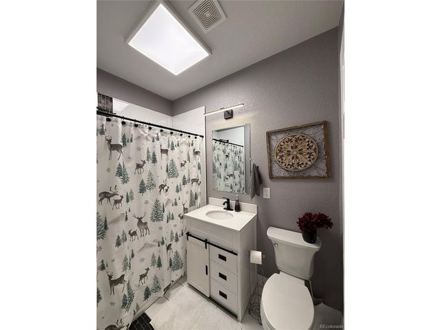 8885 W 64th Pl, Arvada, CO 80004