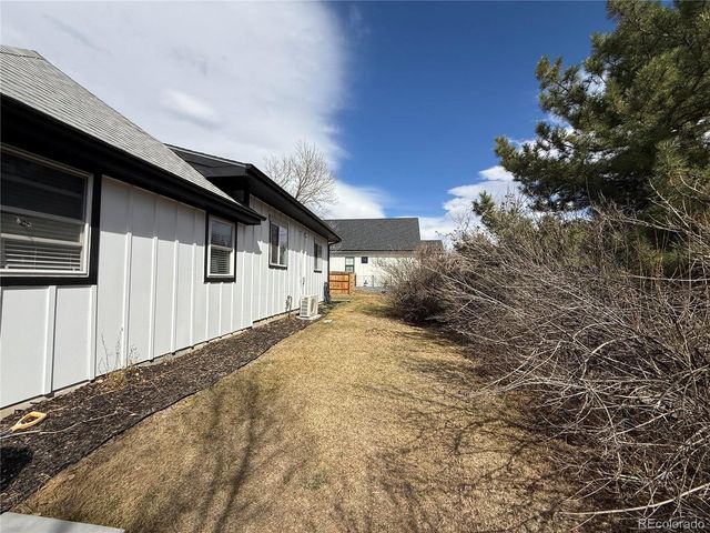 8885 W 64th Pl, Arvada, CO 80004
