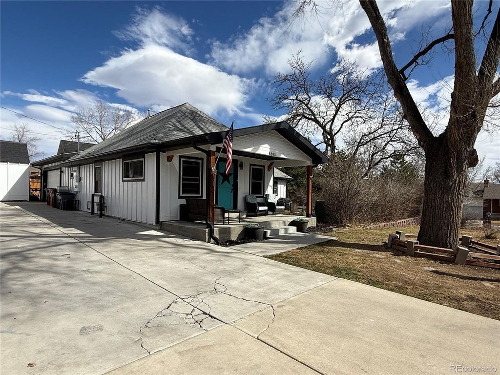 8885 W 64th Pl, Arvada, CO 80004