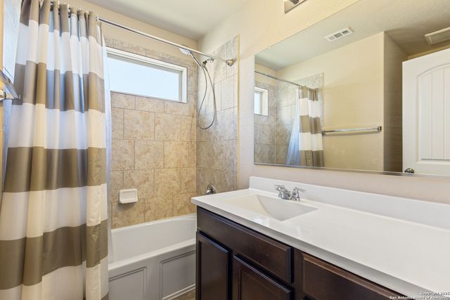 6203 Campfire Cove, Converse, TX 78109