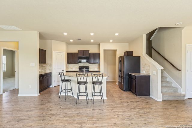 6203 Campfire Cove, Converse, TX 78109