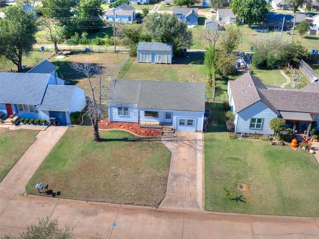 1102 S 9th Street, Kingfisher, OK 73750