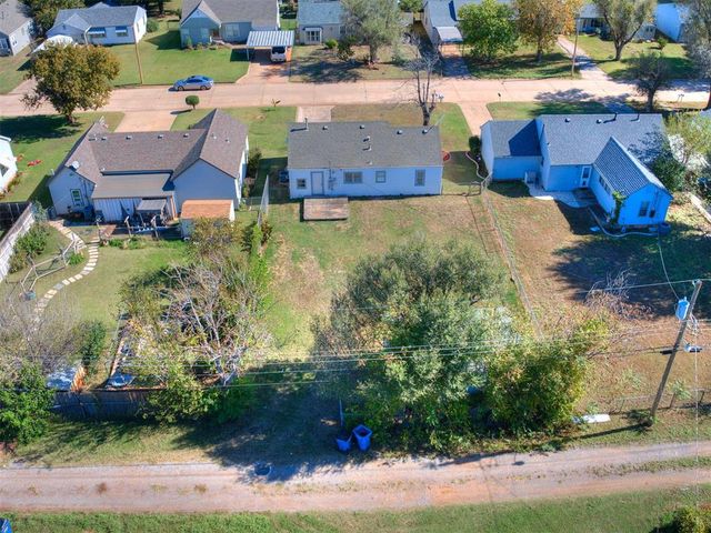 1102 S 9th Street, Kingfisher, OK 73750