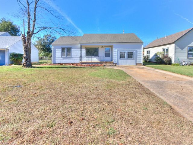 1102 S 9th Street, Kingfisher, OK 73750