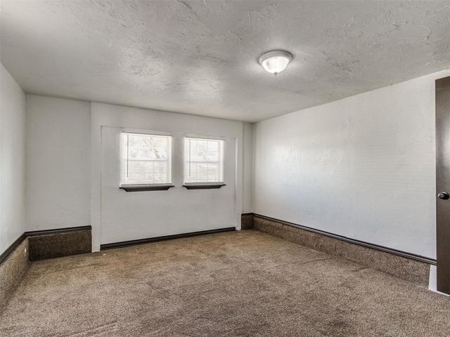 1102 S 9th Street, Kingfisher, OK 73750