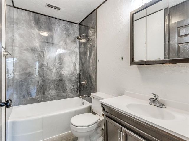 1102 S 9th Street, Kingfisher, OK 73750