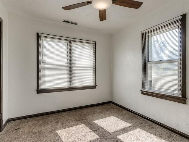 1102 S 9th Street, Kingfisher, OK 73750