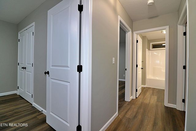 686 Taylon Lane, Oneida, TN 37841