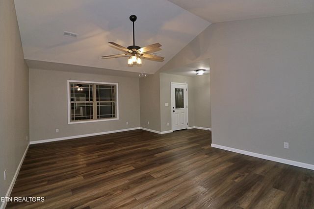 686 Taylon Lane, Oneida, TN 37841