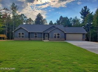 686 Taylon Lane, Oneida, TN 37841