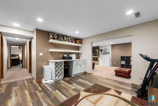 5620 W Pebble Creek Rd Road, Sioux Falls, SD 57106