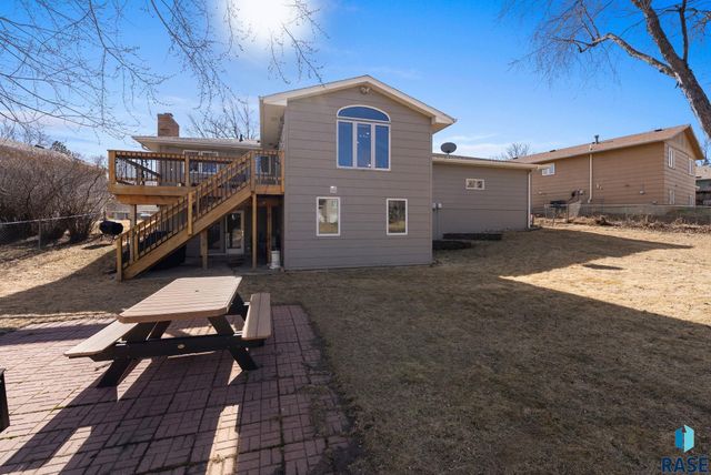 5620 W Pebble Creek Rd Road, Sioux Falls, SD 57106