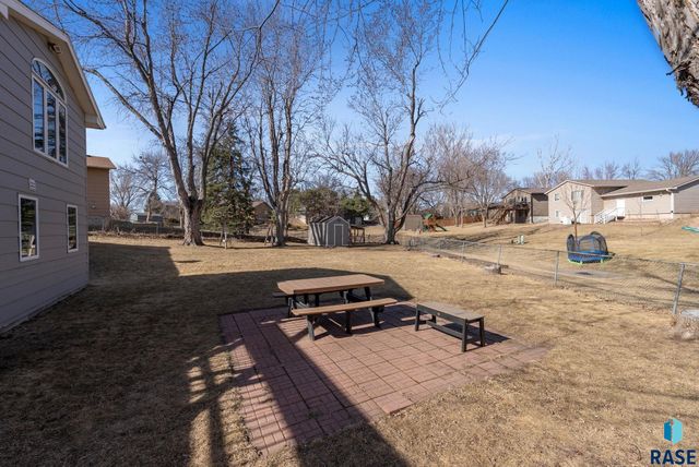 5620 W Pebble Creek Rd Road, Sioux Falls, SD 57106