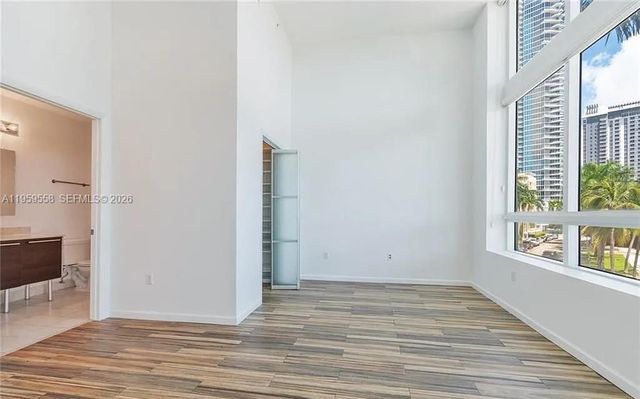 1900 N Bayshore Dr 506, Miami, FL 33132