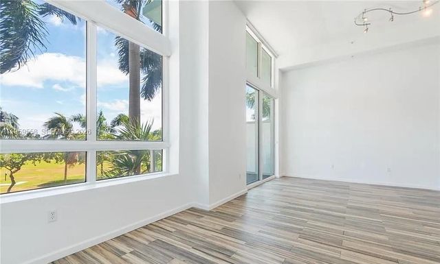 1900 N Bayshore Dr 506, Miami, FL 33132