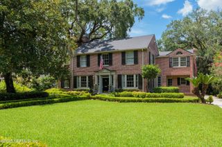 2127 RIVER Road, Jacksonville, FL 32207