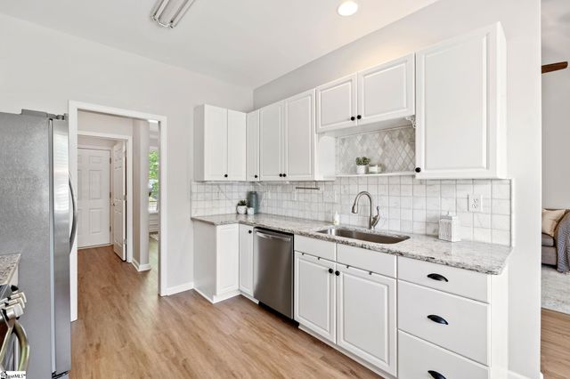 109 Wild Thorn Lane, Greenville, SC 29615