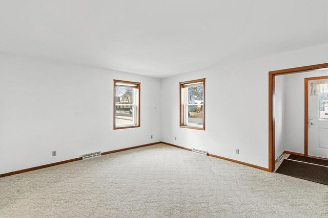 132 E Marion Street, Portage, WI 53901