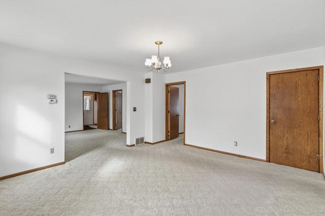 132 E Marion Street, Portage, WI 53901