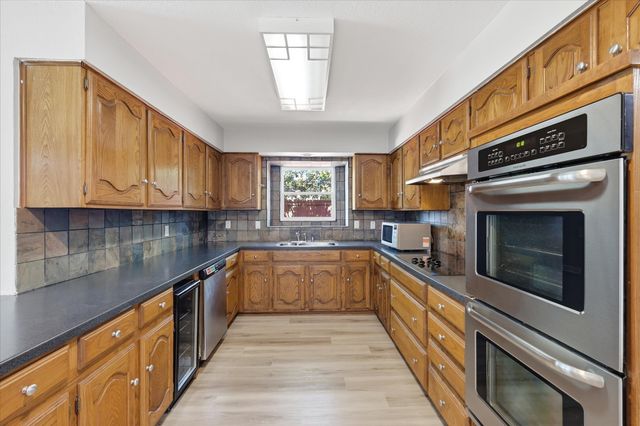 2625 Ramblewood Drive, Carrollton, TX 75006
