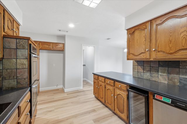 2625 Ramblewood Drive, Carrollton, TX 75006