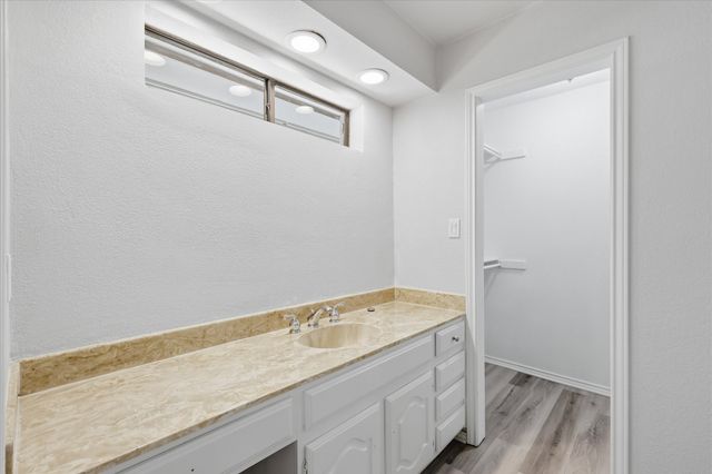 2625 Ramblewood Drive, Carrollton, TX 75006